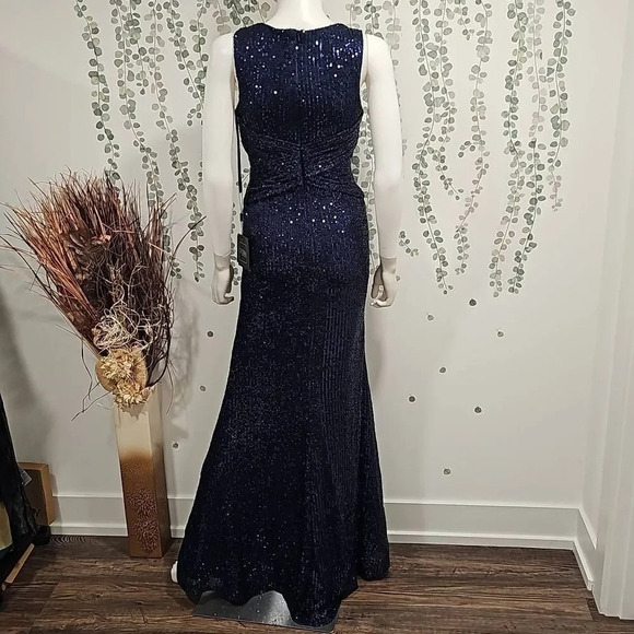 Mac Duggal V-NECK SEQUIN WRAP WAIST GOWN Sz 0 & Sz 10 - Picture 9 of 14